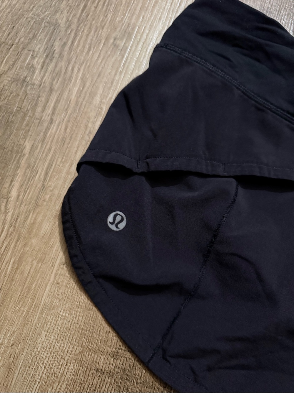 Lululemon Speed Up Shorts - Picture 6 of 7